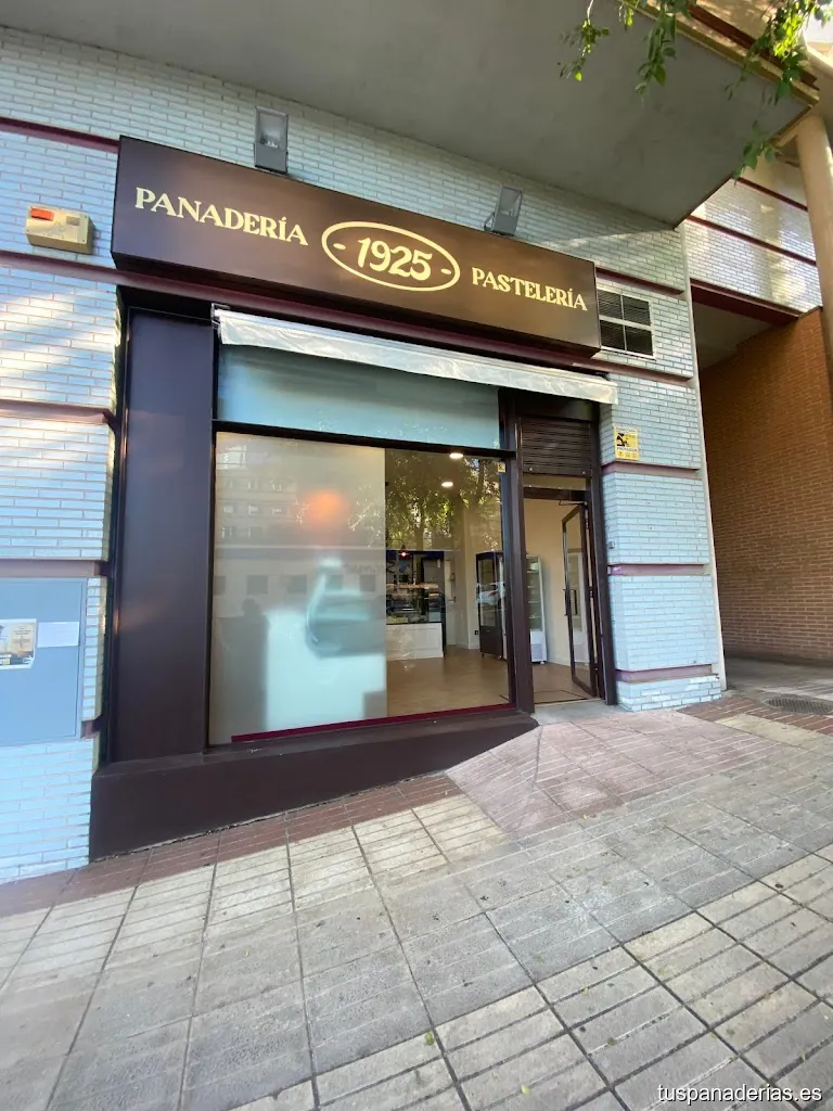 Pastelería Panadería 1925