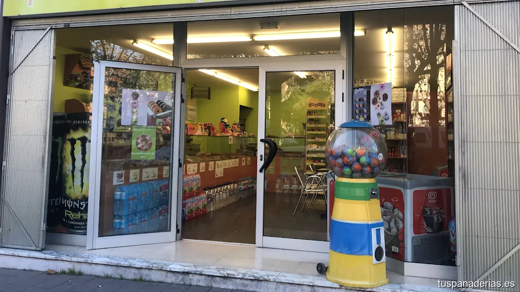 Forn de pa i alimentació C.M.H