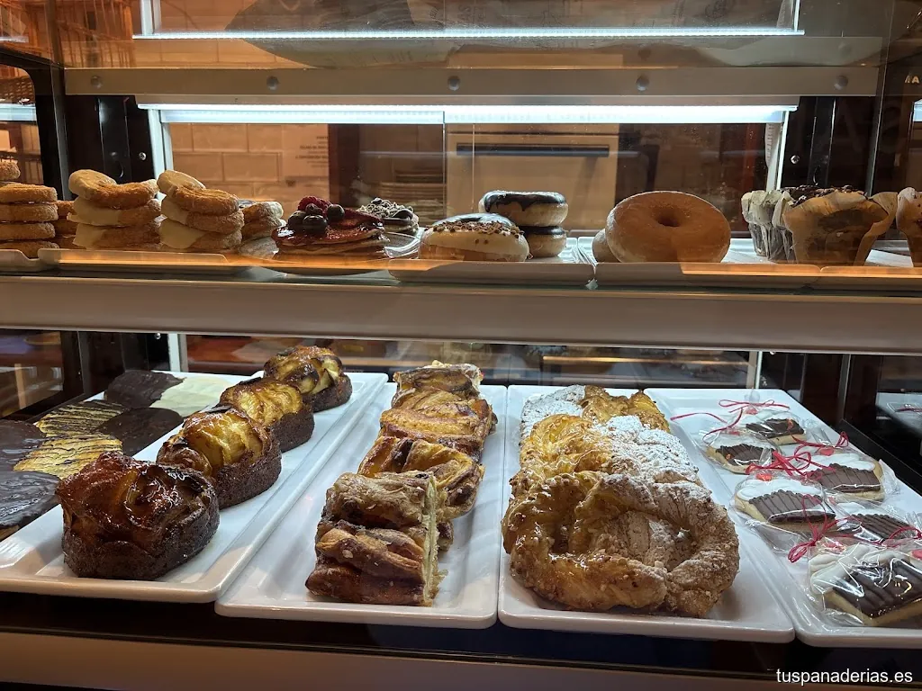 Santagloria Coffee & Bakery