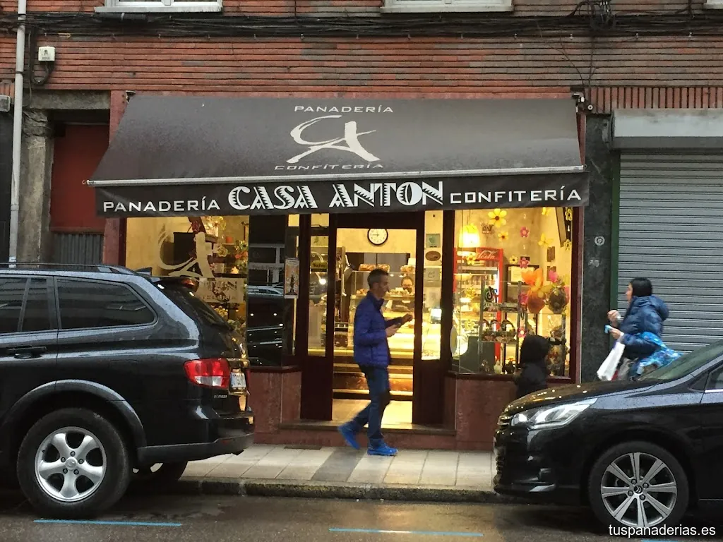 Panadería Confitería Casa Antón