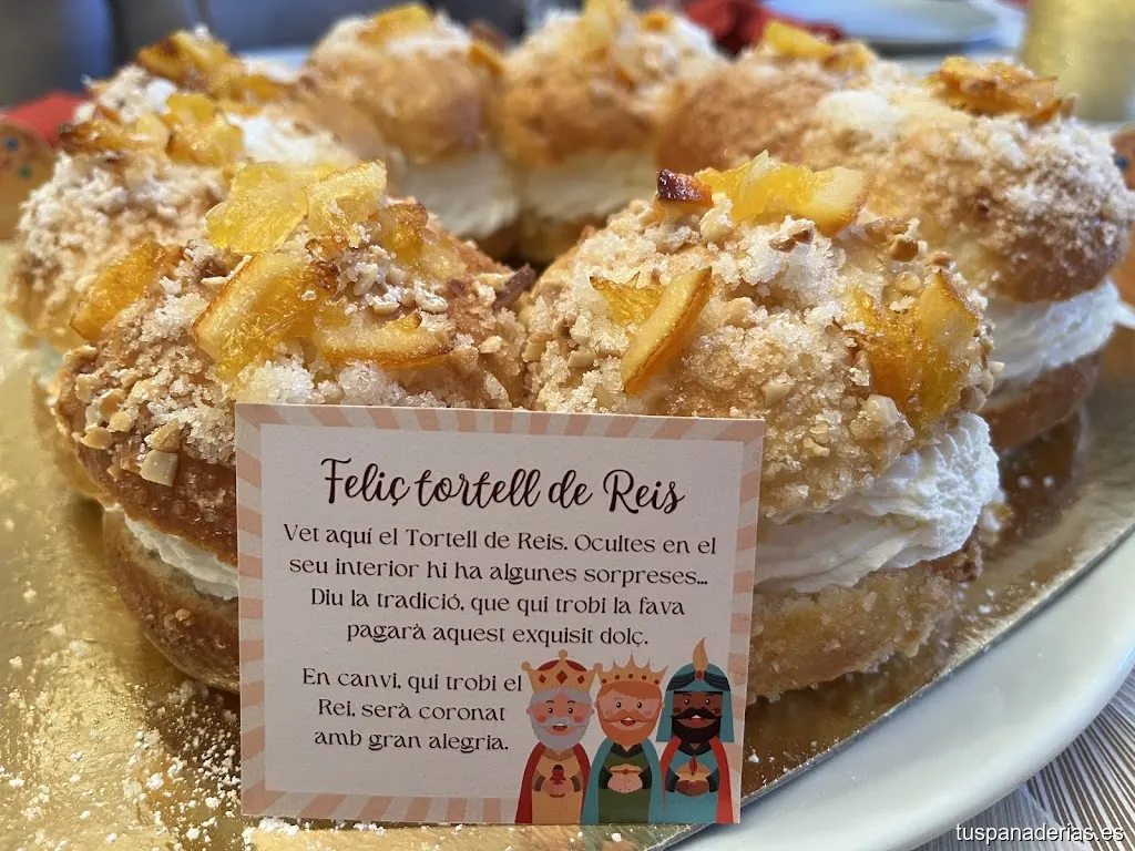 CASA BRIOIX by Painted Twins