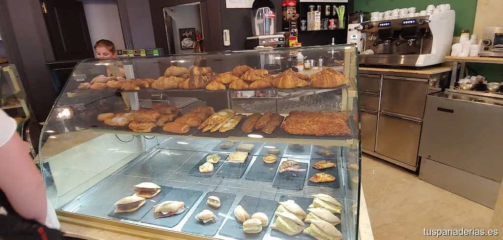 Pastelería Cafetería Flomi
