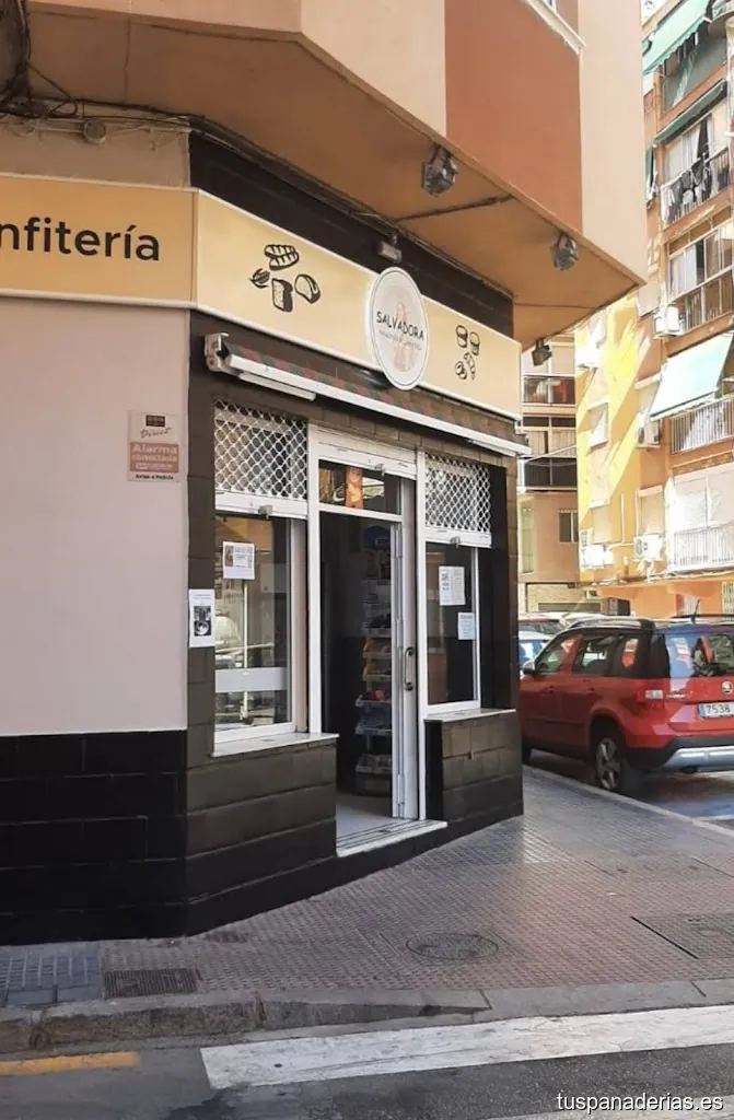 Panadería confitería Salvadora
