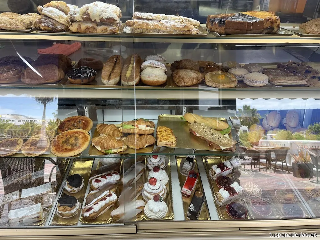 Panadería Croquant Cristinanos S L