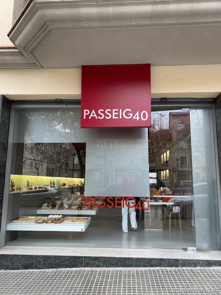 Passeig 40