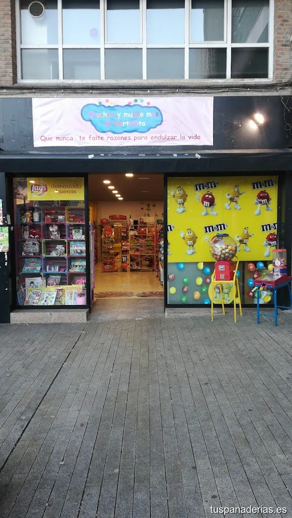 Panadería y tienda de golosinas